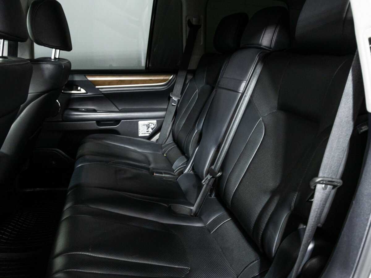 Lexus LX с пробегом — 2016 год. Фото: #8
