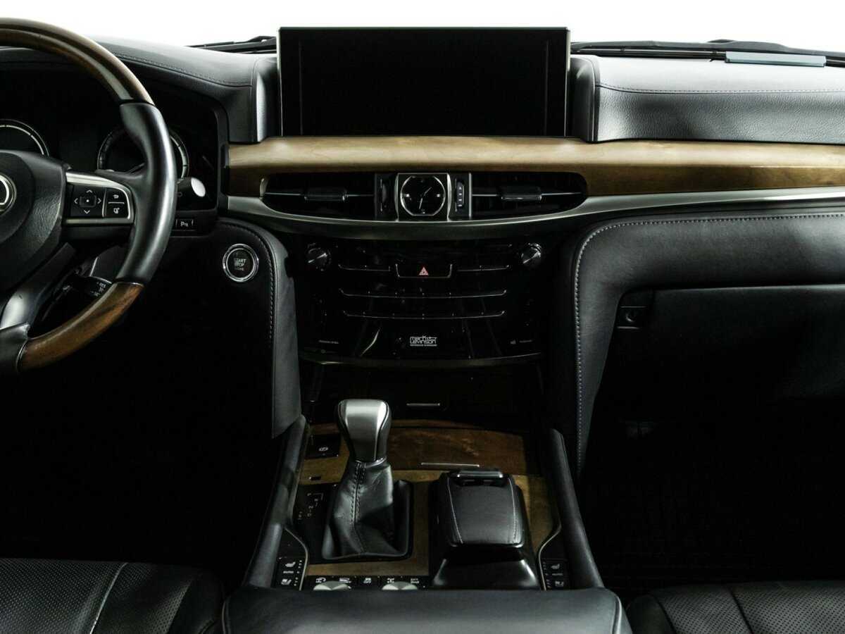 Lexus LX с пробегом — 2016 год. Фото: #12