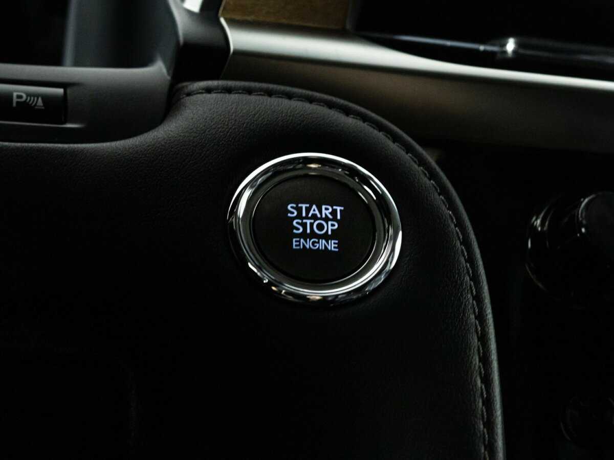 Lexus LX с пробегом — 2016 год. Фото: #17