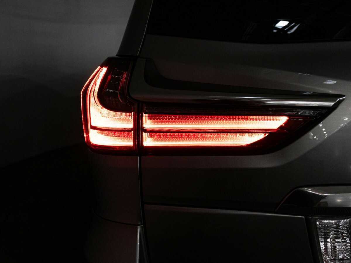 Lexus LX с пробегом — 2016 год. Фото: #28