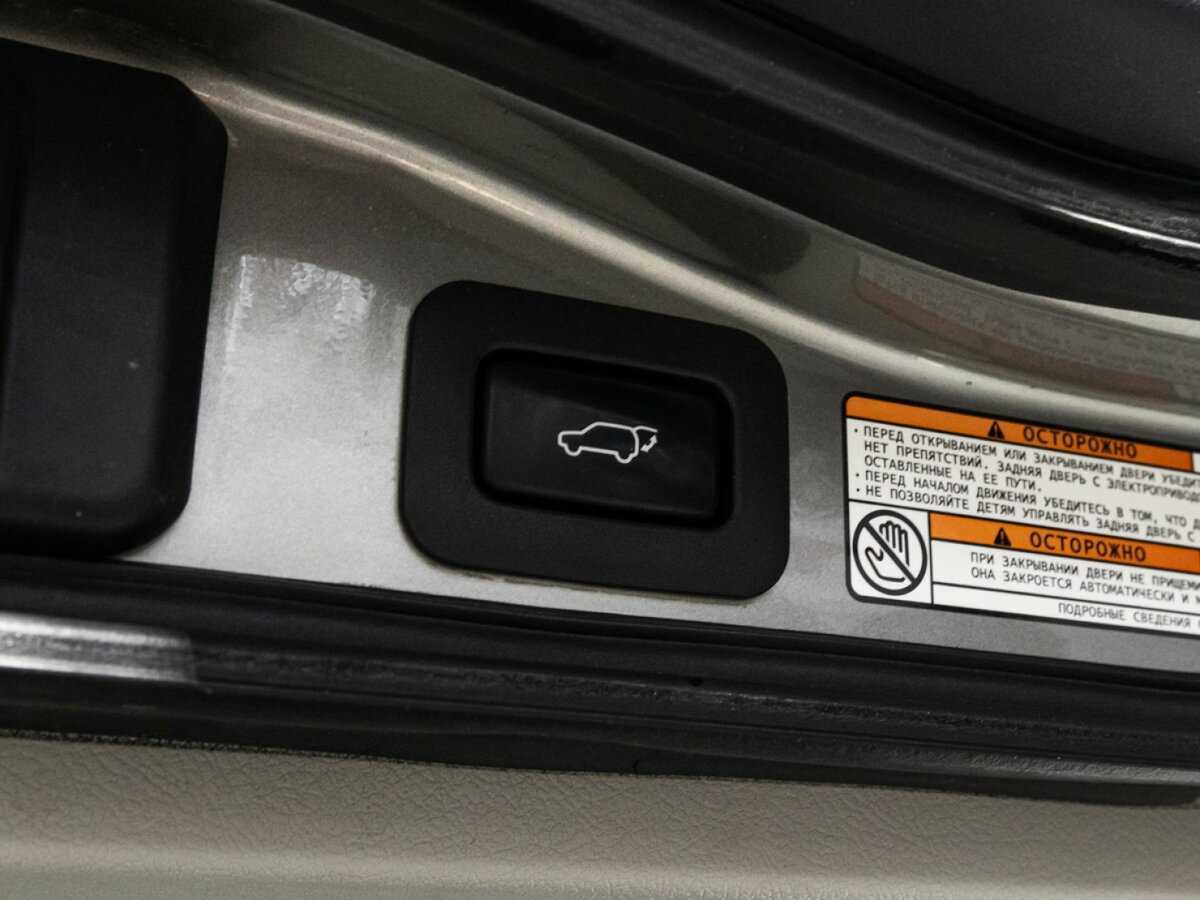 Lexus LX с пробегом — 2016 год. Фото: #34