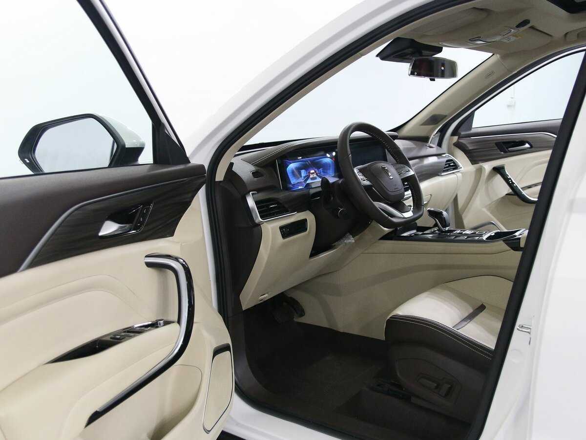 FAW Bestune T77 с пробегом — 2023 год. Фото: #4