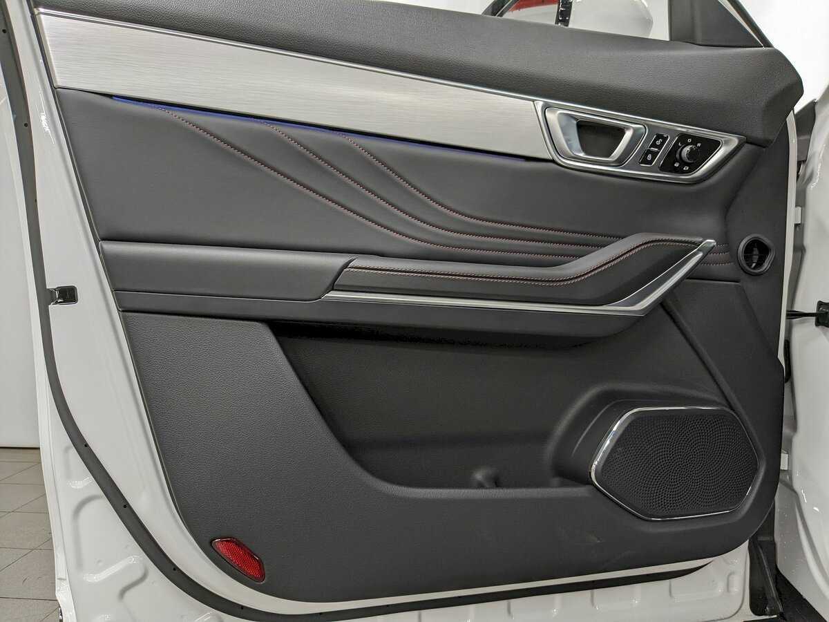 FAW Bestune T99 с пробегом — 2023 год. Фото: #10