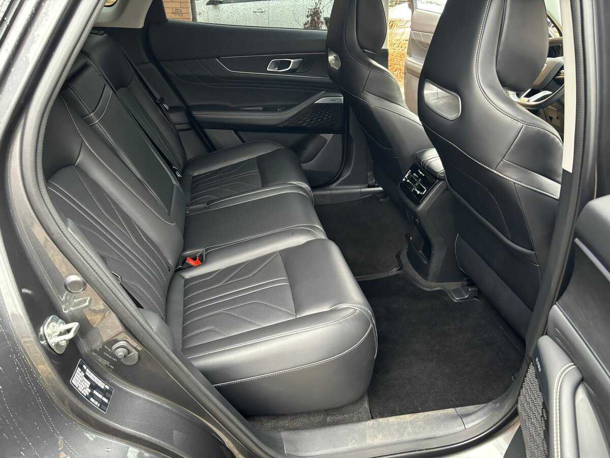 Changan UNI-K с пробегом — 2023 год. Фото: #14