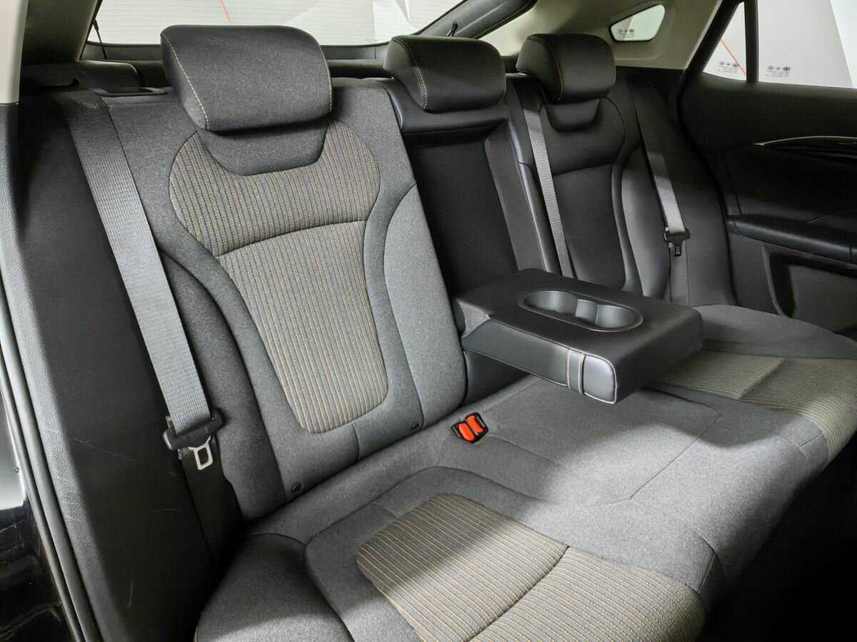 FAW Bestune B70 с пробегом — 2023 год. Фото: #10