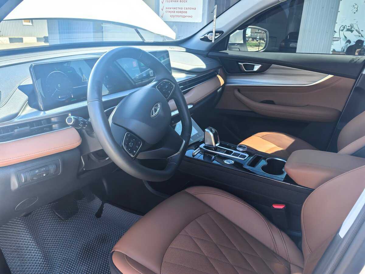 Chery Tiggo 8 Pro e+ с пробегом — 2023 год. Фото: #3