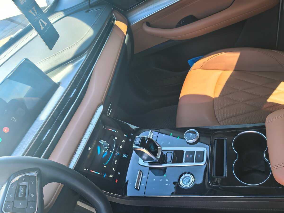 Chery Tiggo 8 Pro e+ с пробегом — 2023 год. Фото: #5