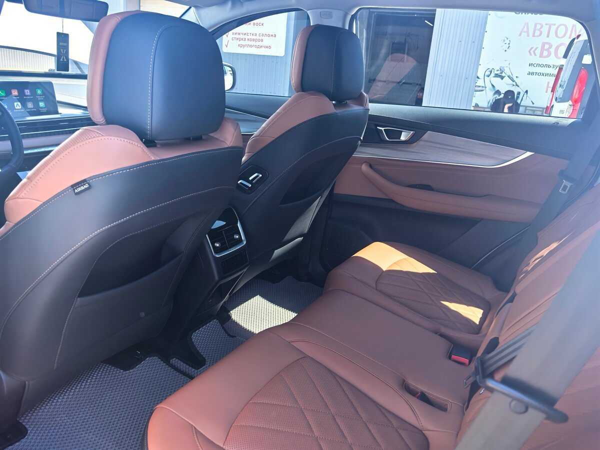 Chery Tiggo 8 Pro e+ с пробегом — 2023 год. Фото: #7