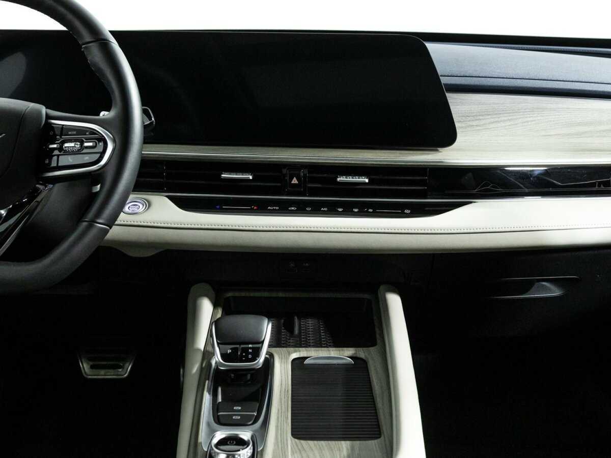 Chery Arrizo 8 с пробегом — 2023 год. Фото: #13