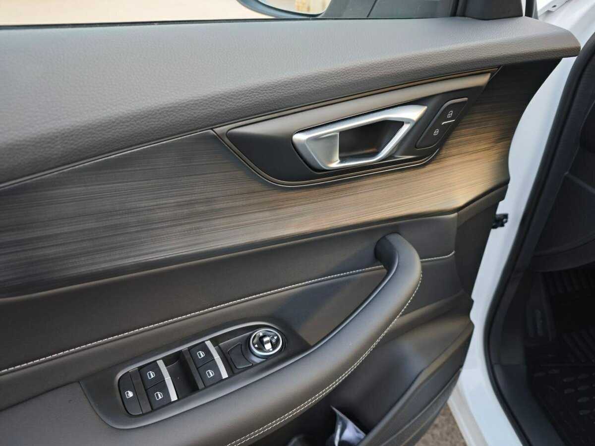 Chery Tiggo 4 с пробегом — 2024 год. Фото: #11