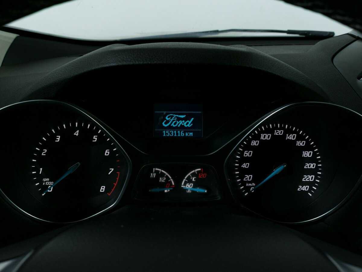 Ford Kuga с пробегом — 2014 год. Фото: #10