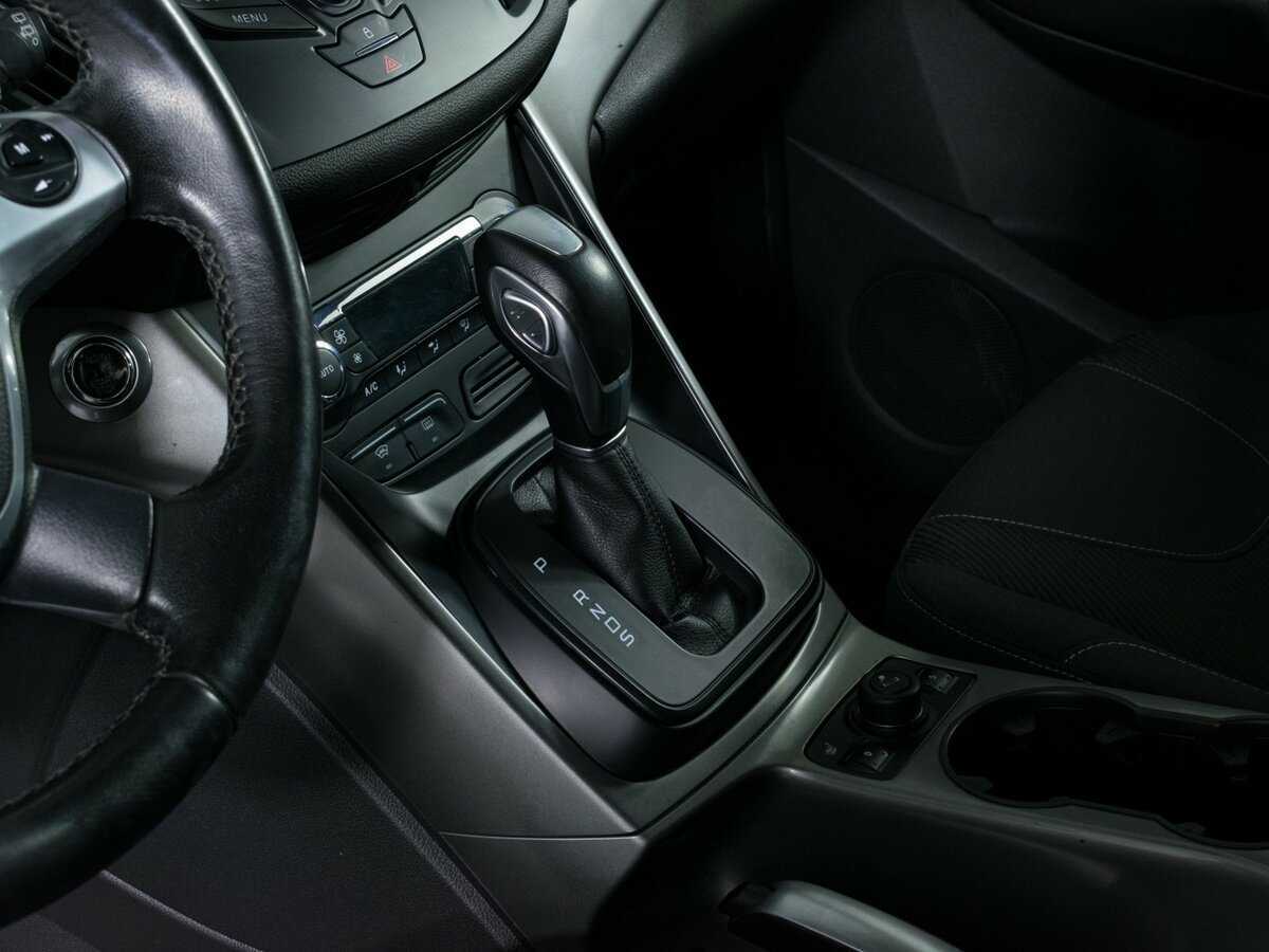 Ford Kuga с пробегом — 2014 год. Фото: #12