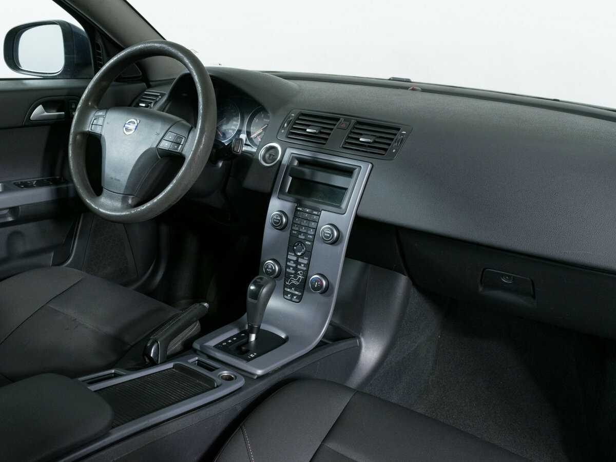 Volvo S40 с пробегом — 2011 год. Фото: #6