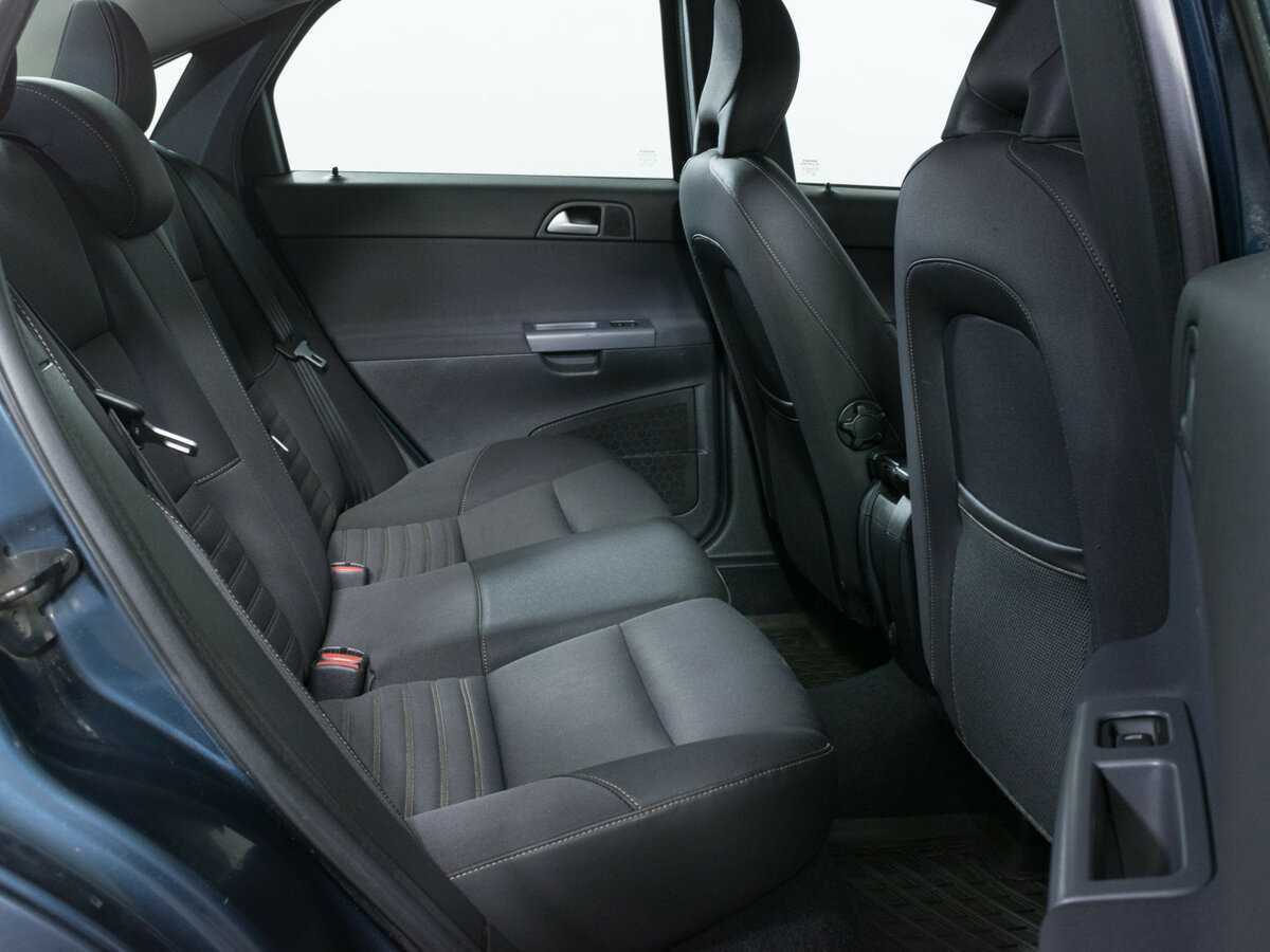 Volvo S40 с пробегом — 2011 год. Фото: #8