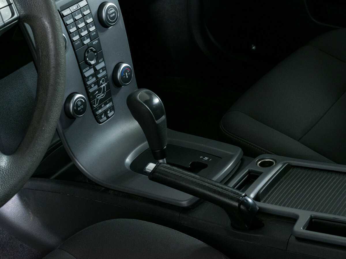 Volvo S40 с пробегом — 2011 год. Фото: #10