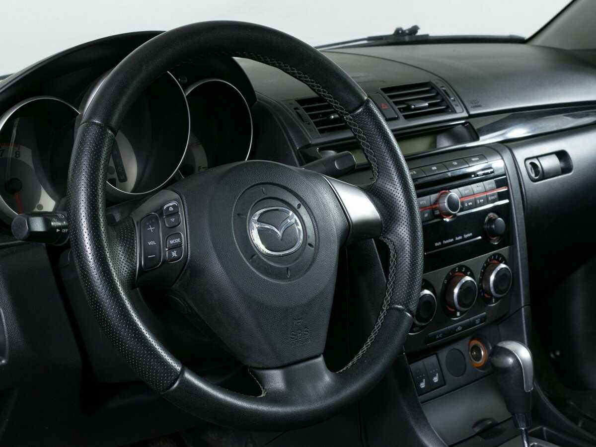 Mazda 3 с пробегом — 2007 год. Фото: #11