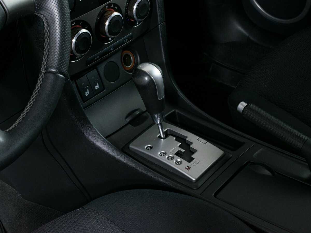 Mazda 3 с пробегом — 2007 год. Фото: #12