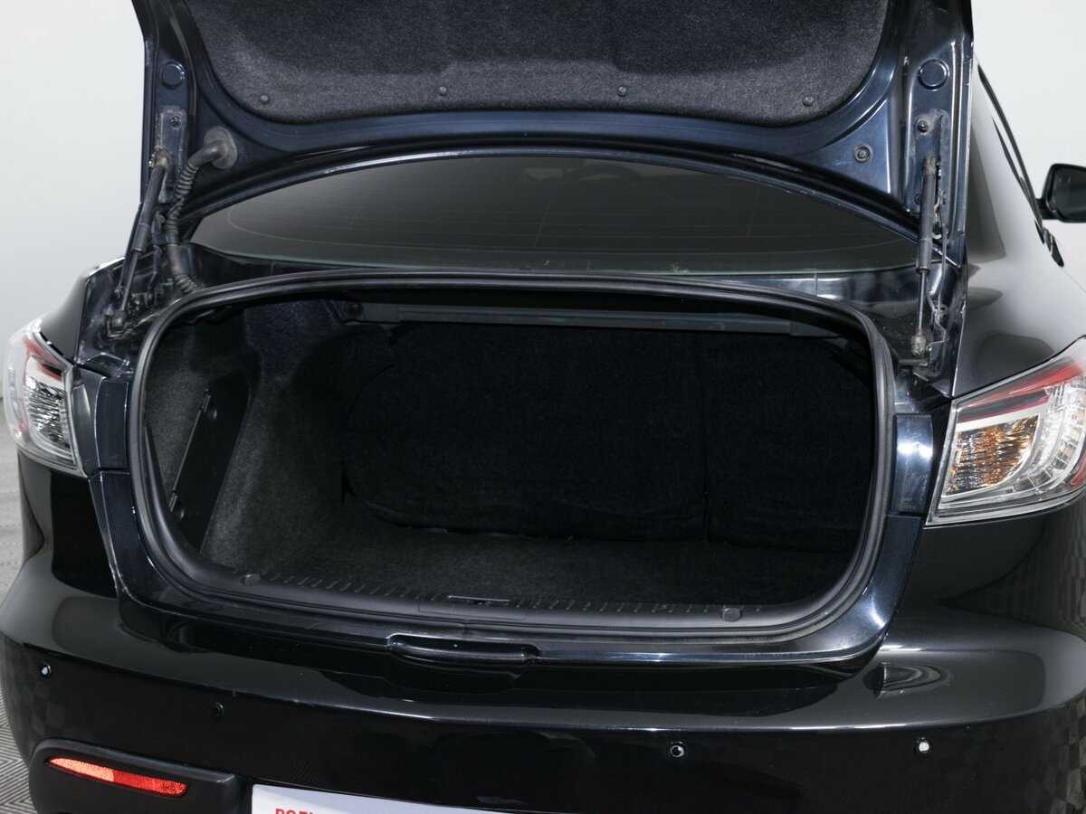 Mazda 3 с пробегом — 2010 год. Фото: #6