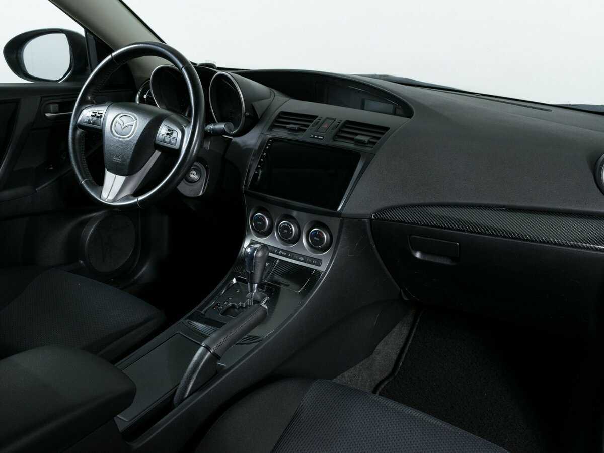 Mazda 3 с пробегом — 2010 год. Фото: #7