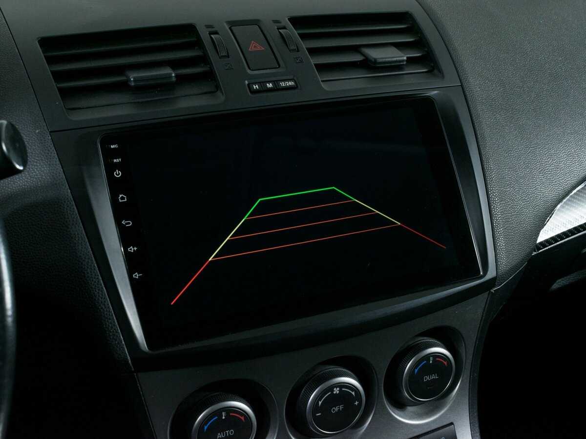 Mazda 3 с пробегом — 2010 год. Фото: #13