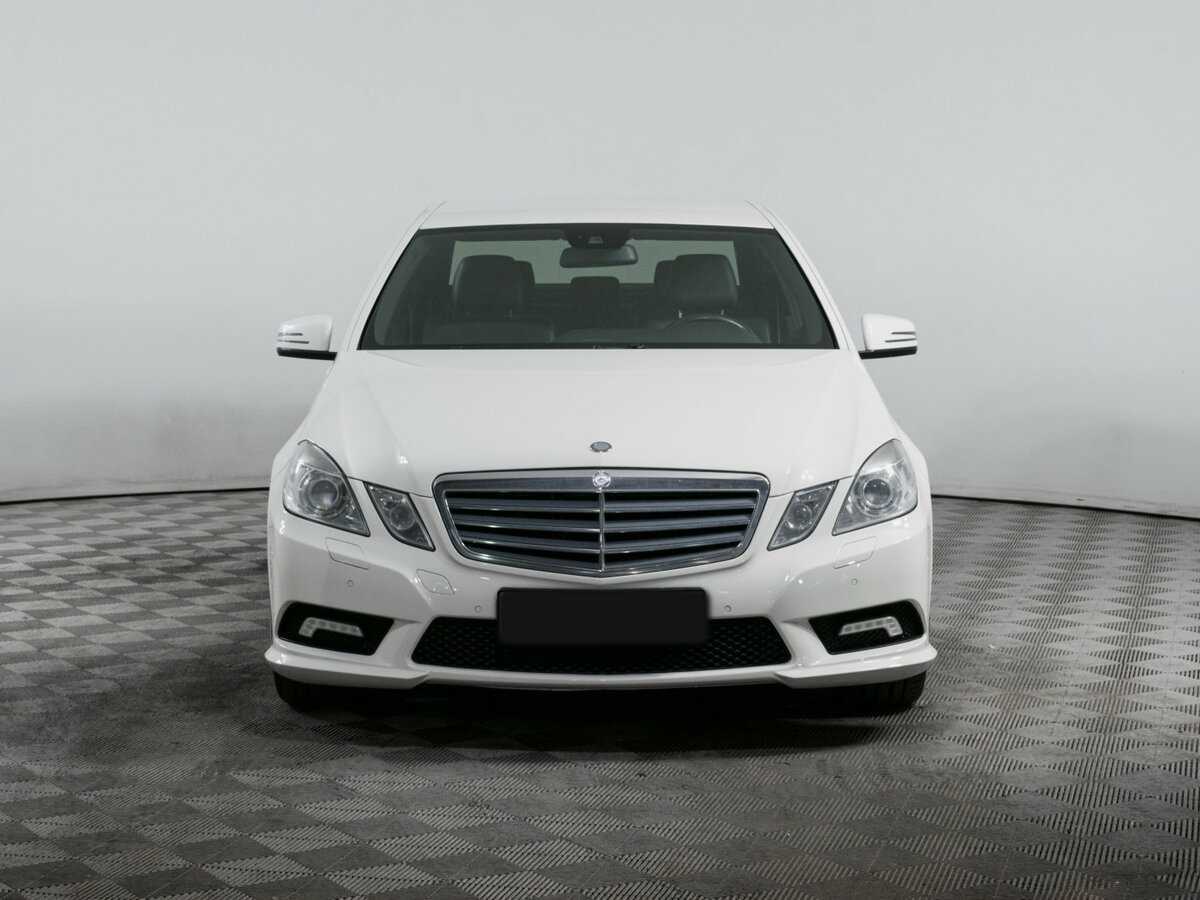 Mercedes-Benz E-Класс с пробегом — 2010 год. Фото: #1