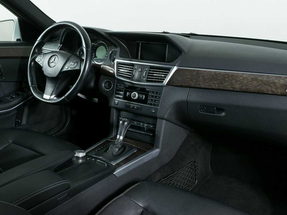 Mercedes-Benz E-Класс с пробегом — 2010 год. Фото: #7