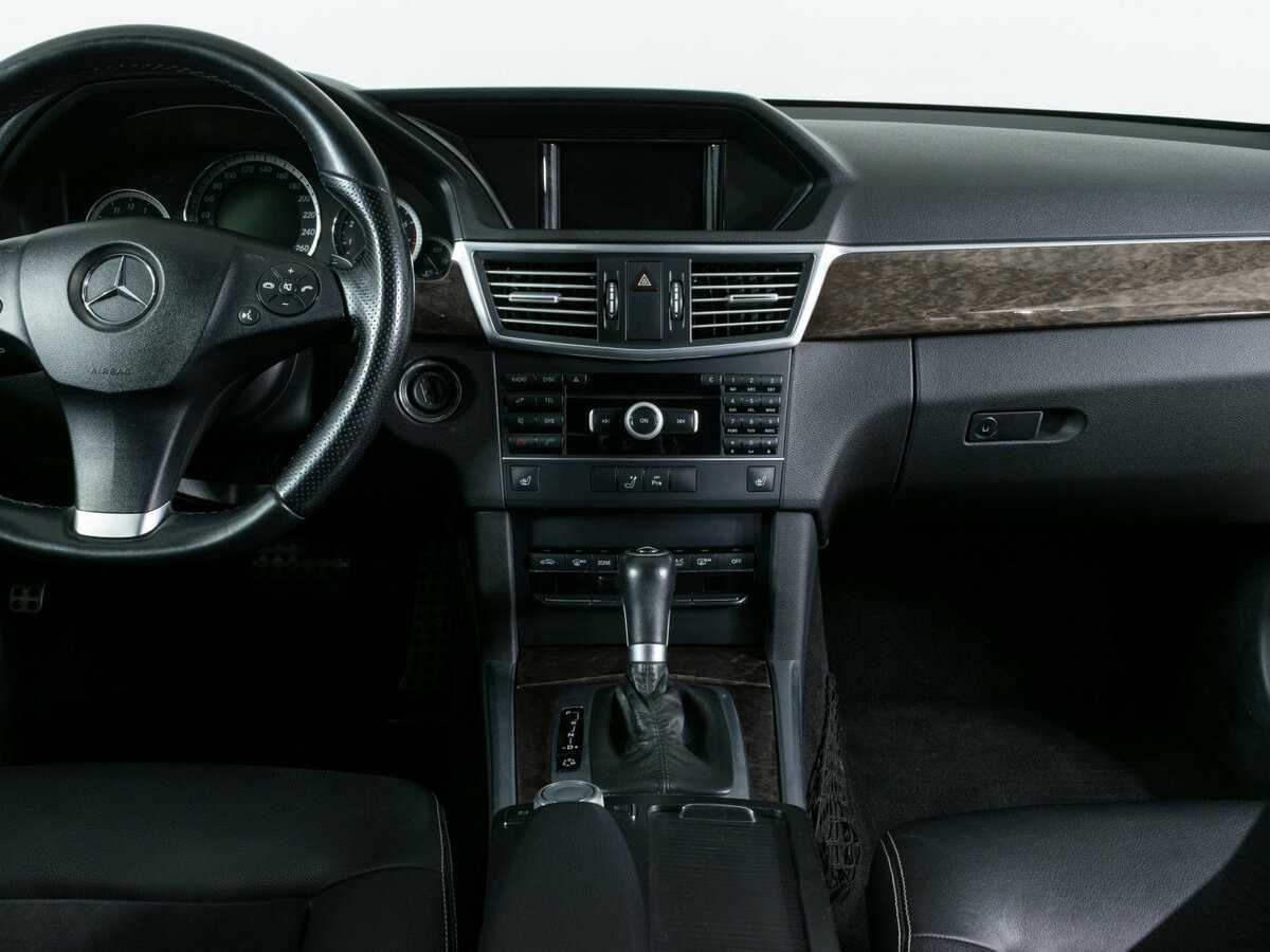 Mercedes-Benz E-Класс с пробегом — 2010 год. Фото: #8