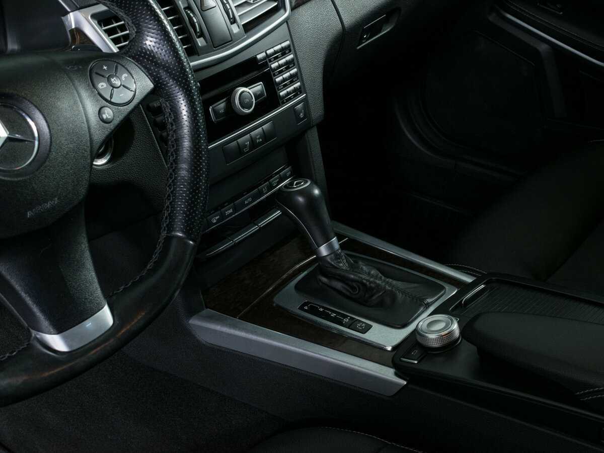 Mercedes-Benz E-Класс с пробегом — 2010 год. Фото: #12