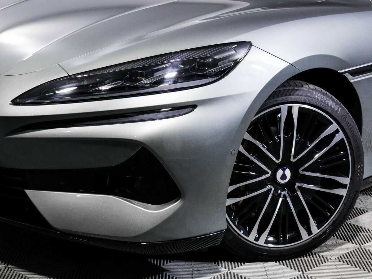 Denza Z9 с пробегом — 2024 год. Фото: #15