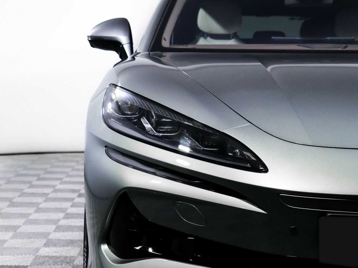 Denza Z9 с пробегом — 2024 год. Фото: #17