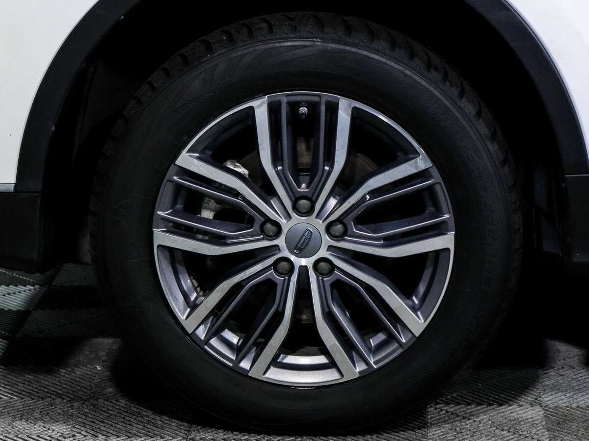 Geely Atlas Pro с пробегом — 2023 год. Фото: #14