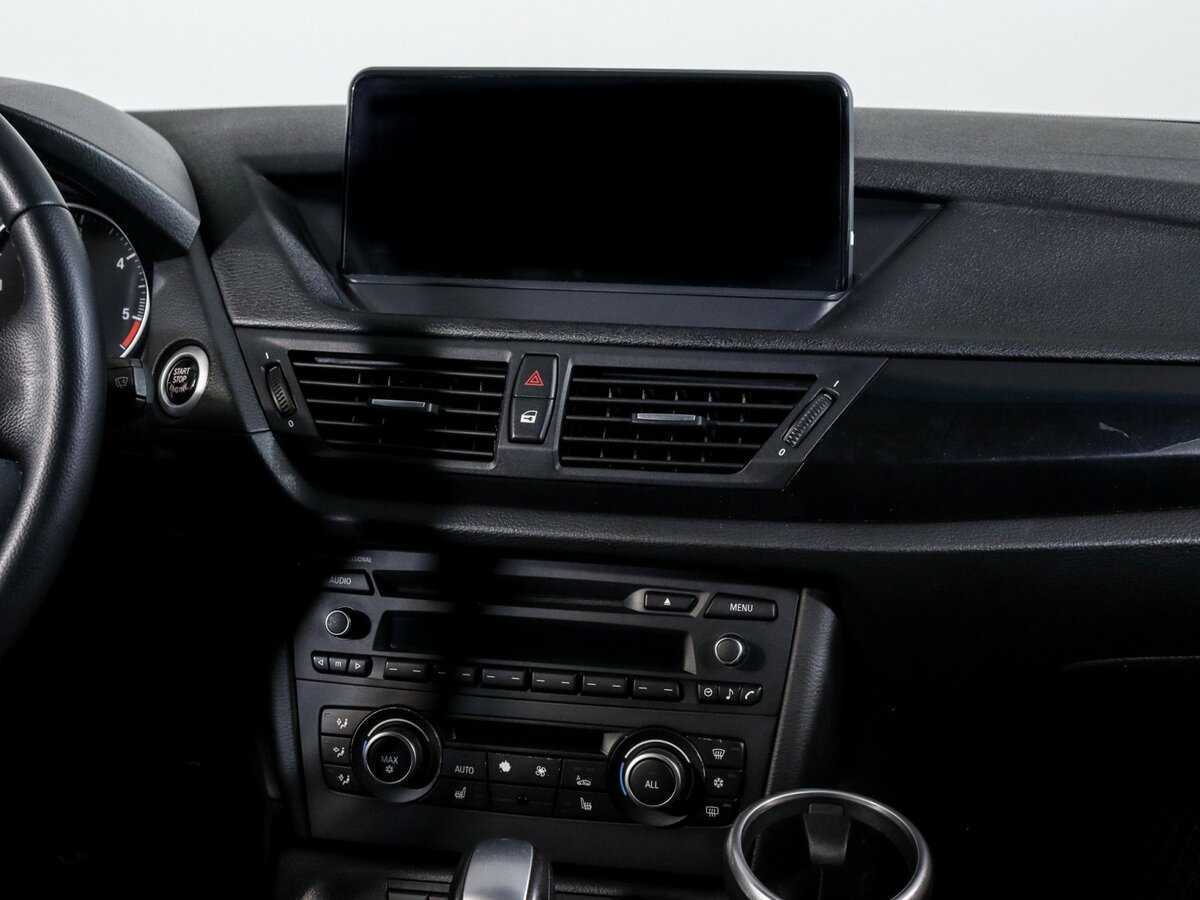 BMW X1 с пробегом — 2011 год. Фото: #9