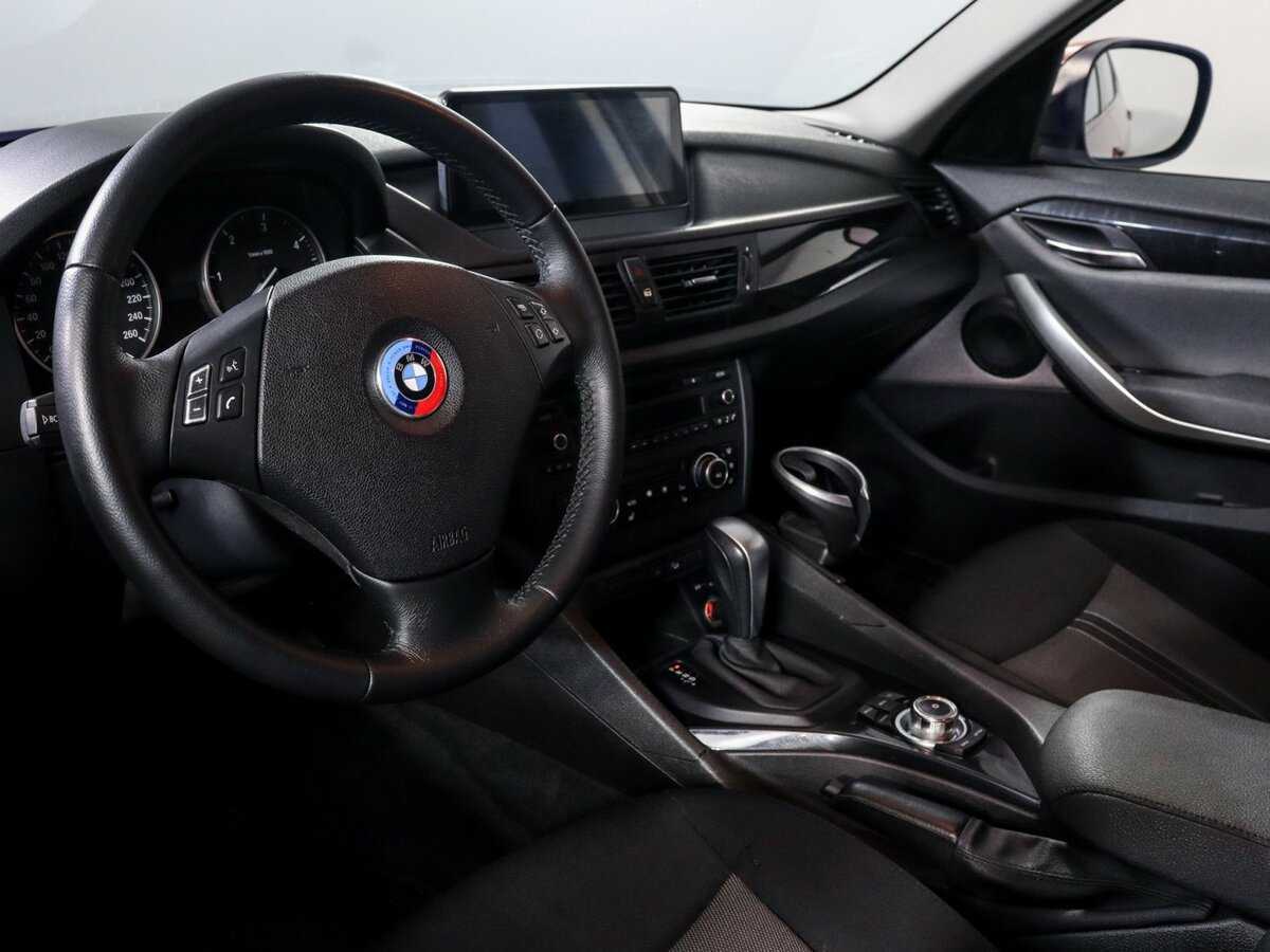 BMW X1 с пробегом — 2011 год. Фото: #10