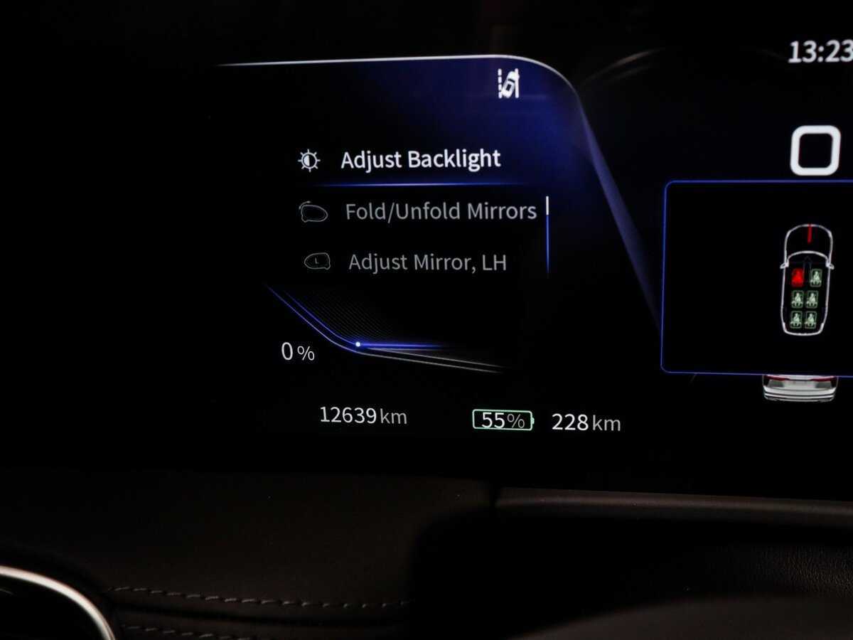 Hongqi E-HS9 с пробегом — 2022 год. Фото: #10