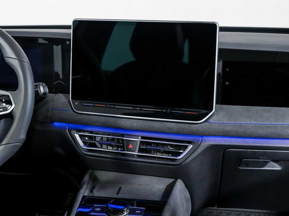 Volkswagen Tiguan с пробегом — 2024 год. Фото: #9