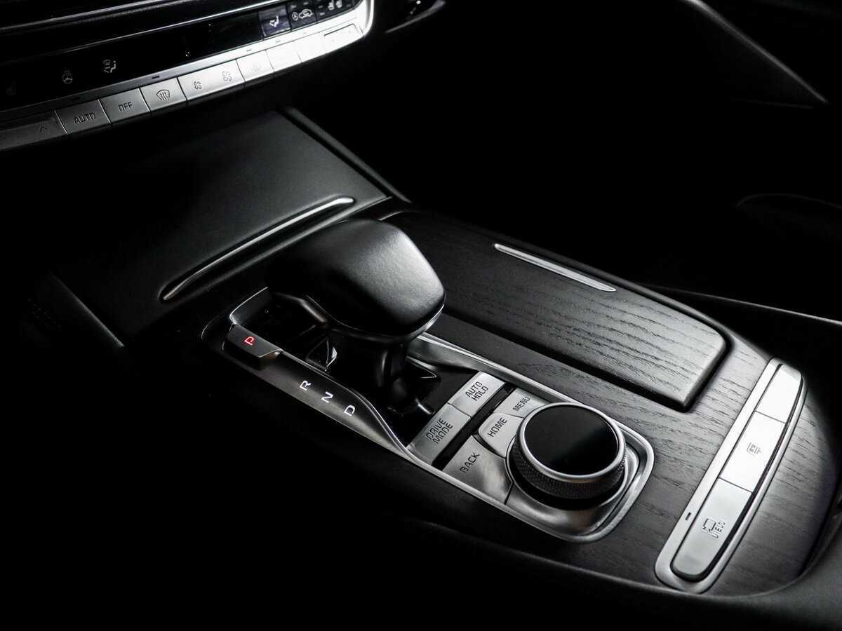 Kia K900 с пробегом — 2019 год. Фото: #16
