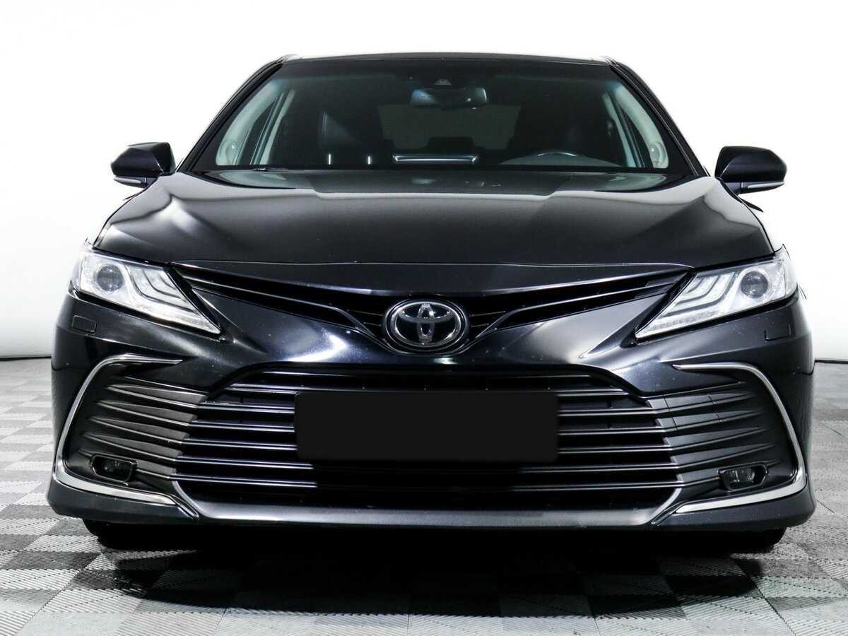 Toyota Camry с пробегом — 2021 год. Фото: #1