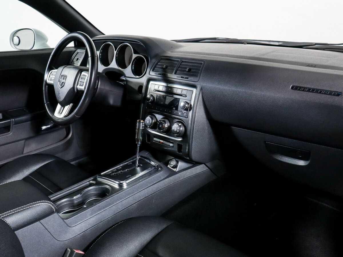 Dodge Challenger с пробегом — 2013 год. Фото: #5