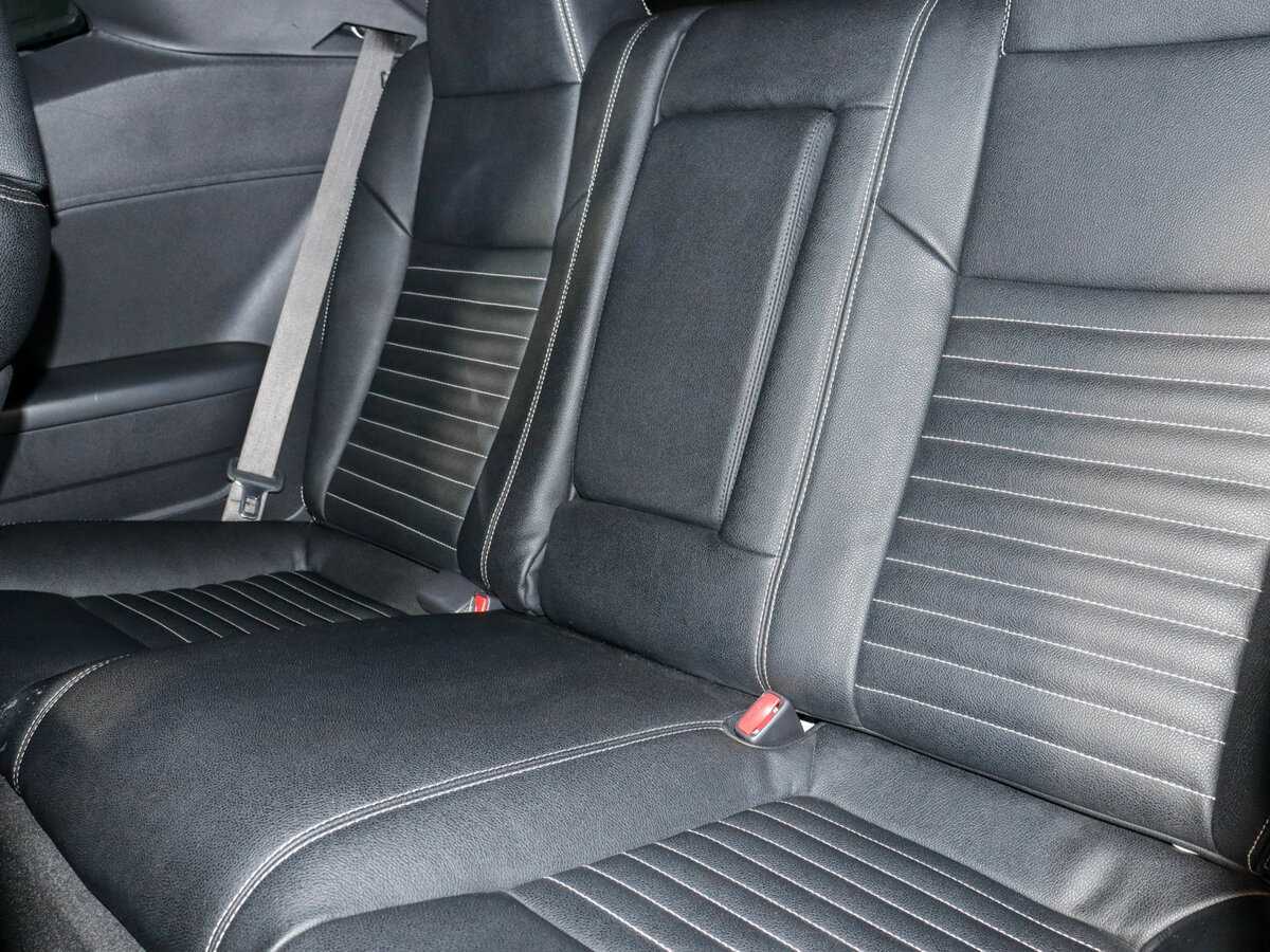 Dodge Challenger с пробегом — 2013 год. Фото: #6