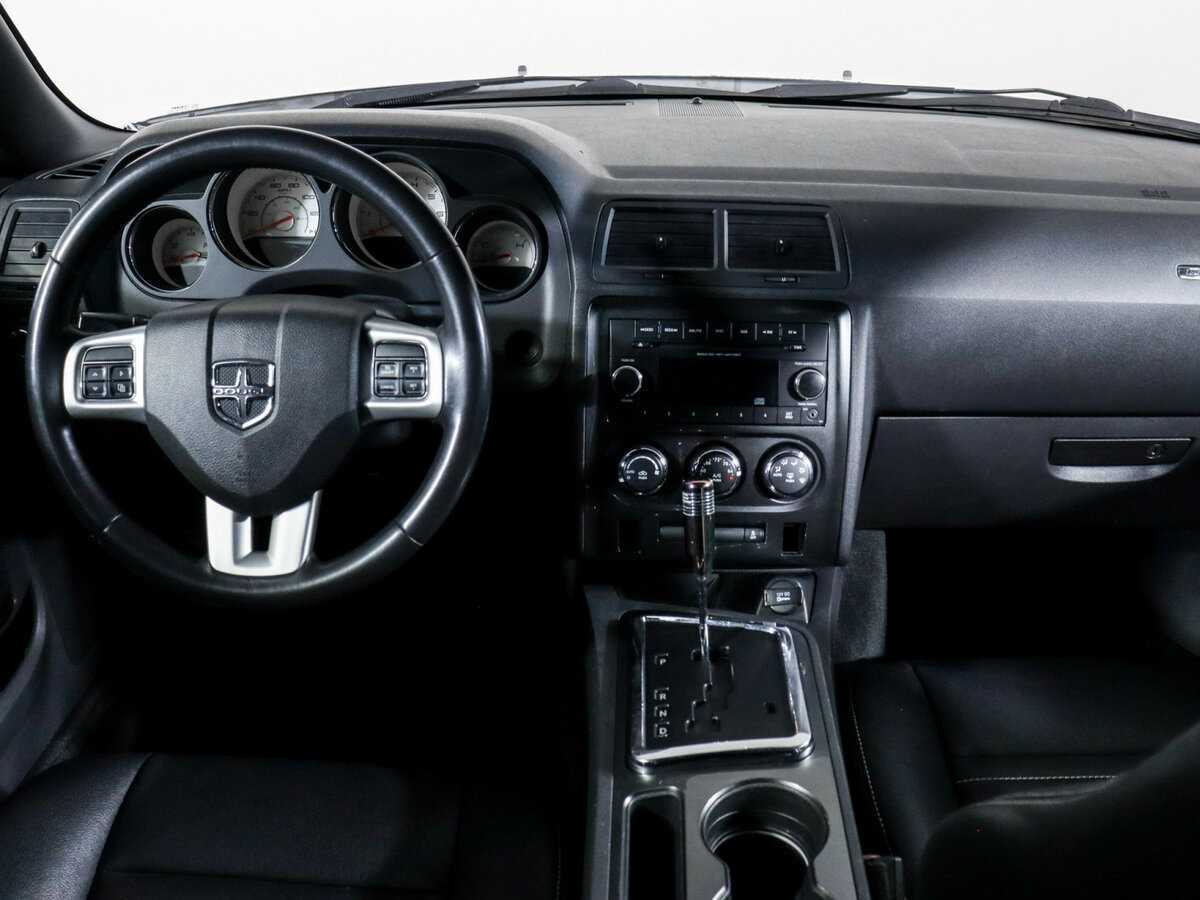 Dodge Challenger с пробегом — 2013 год. Фото: #8