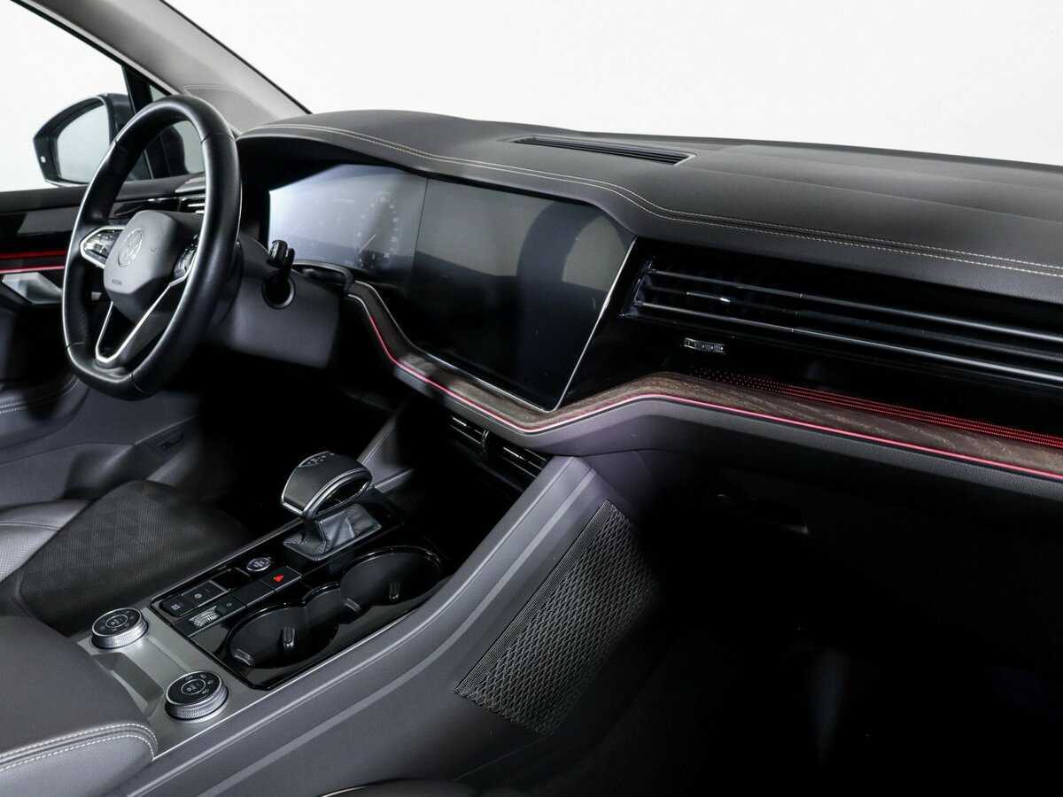 Volkswagen Touareg с пробегом — 2020 год. Фото: #5
