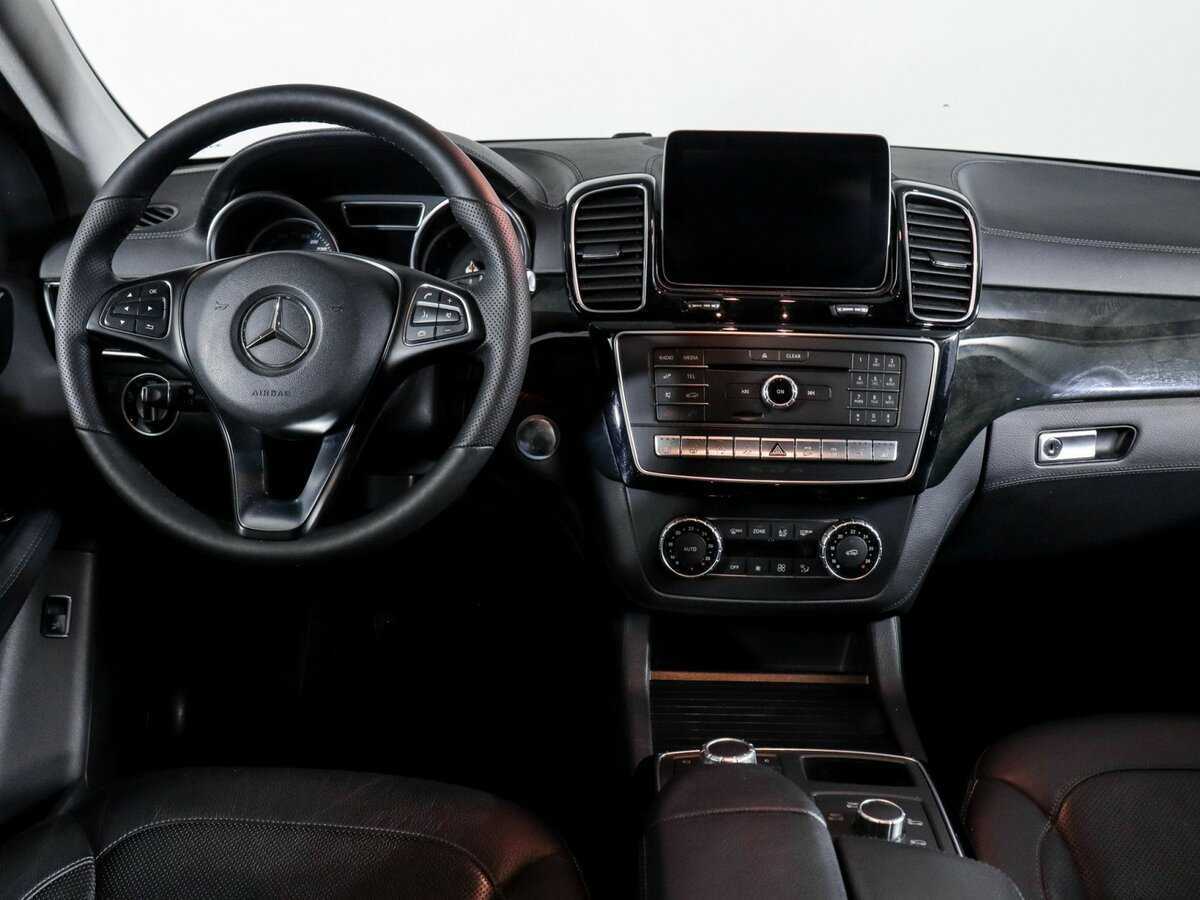 Mercedes-Benz GLE с пробегом — 2017 год. Фото: #11