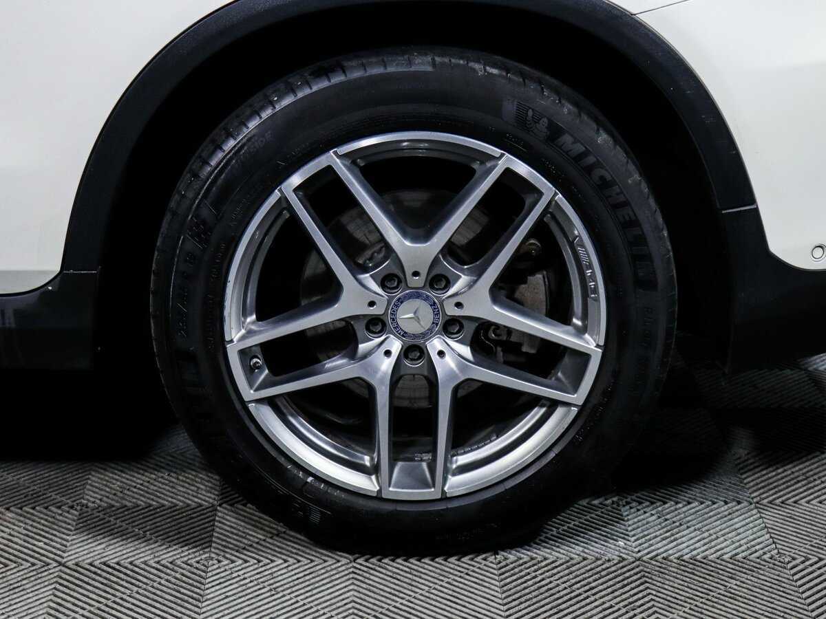 Mercedes-Benz GLC с пробегом — 2015 год. Фото: #11