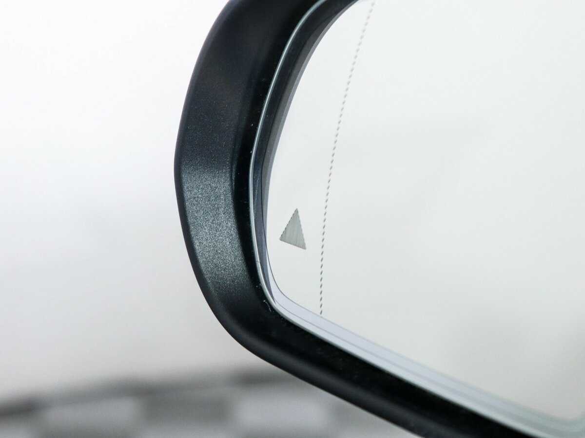 Mercedes-Benz GLC с пробегом — 2015 год. Фото: #15