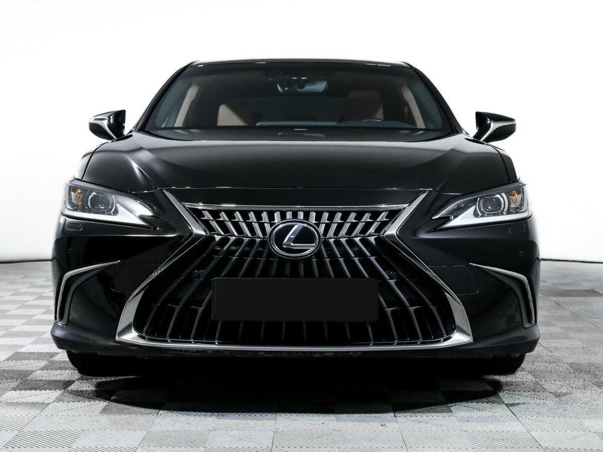 Lexus ES с пробегом — 2021 год. Фото: #1
