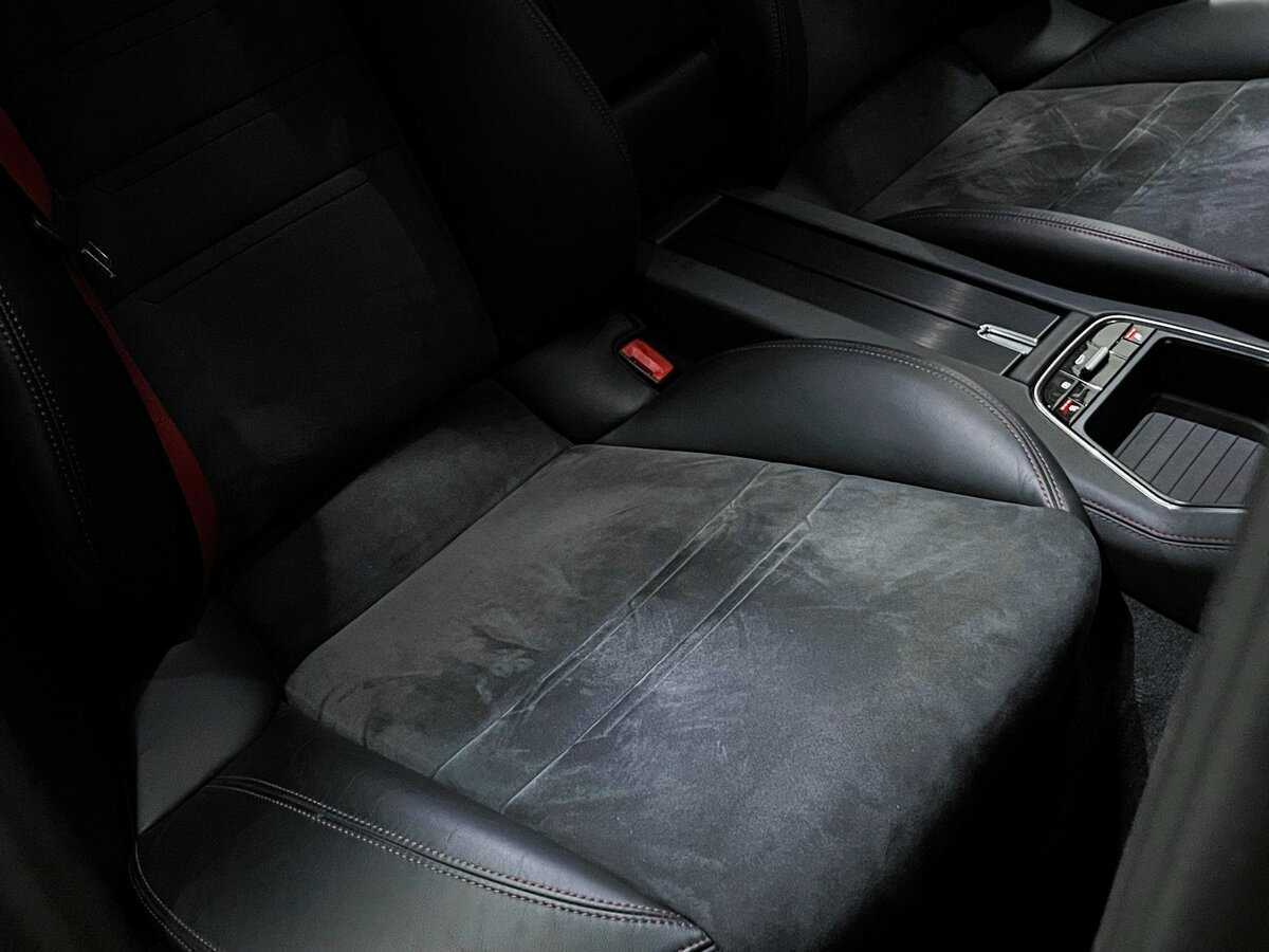 Porsche Panamera с пробегом — 2020 год. Фото: #7