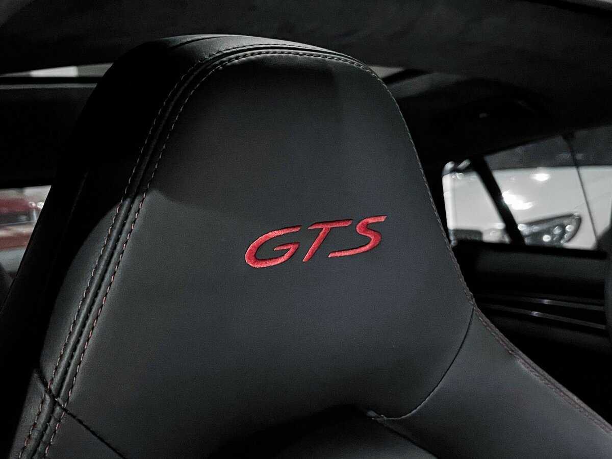 Porsche Panamera с пробегом — 2020 год. Фото: #18