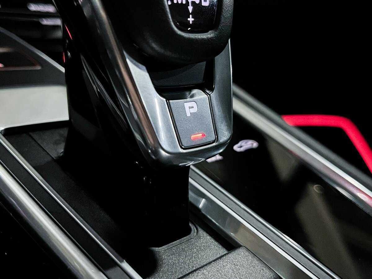 Porsche Panamera с пробегом — 2020 год. Фото: #25