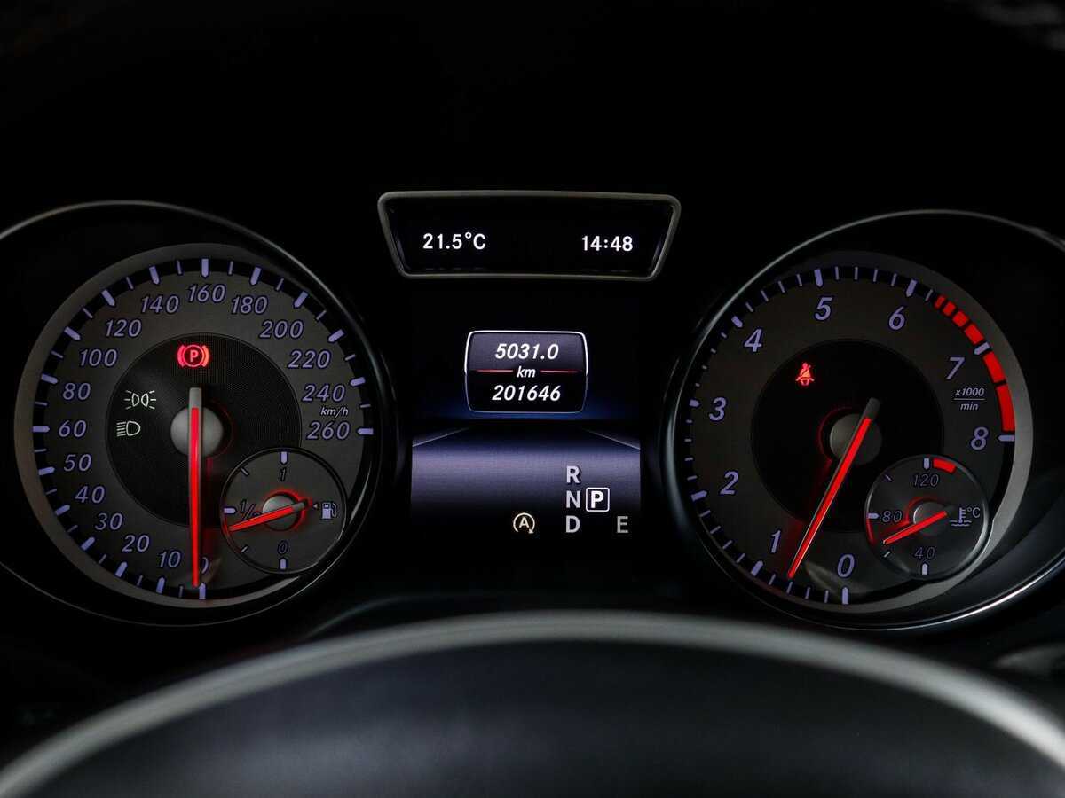 Mercedes-Benz GLA с пробегом — 2015 год. Фото: #10