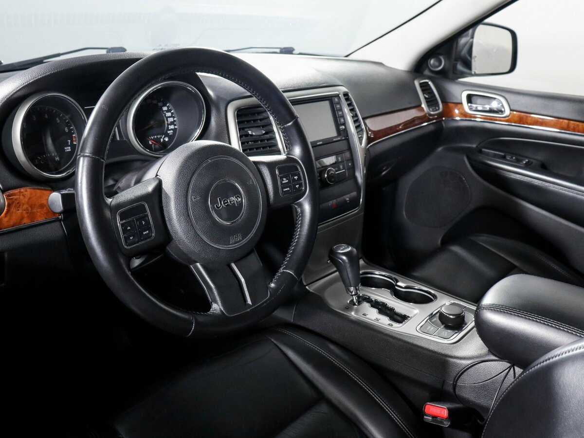 Jeep Grand Cherokee с пробегом — 2010 год. Фото: #10